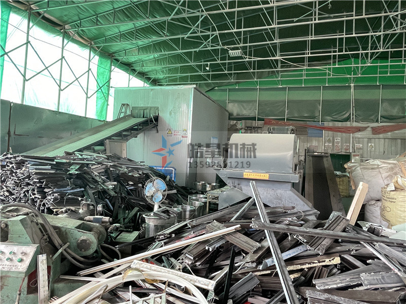 金属柠檬视频网站设备加工轻薄料利润如何？